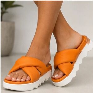 Sorel Kinetic Impact II Slide Orange Leather Puffy Strap Sandals NL4874-818 Sz 6